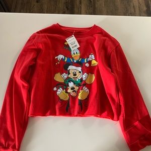 NWT! Disney Christmas crop top size medium